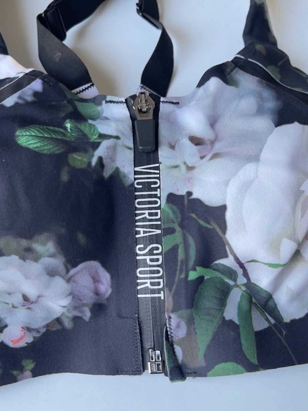 Victoria Secret Sports Bra 32B